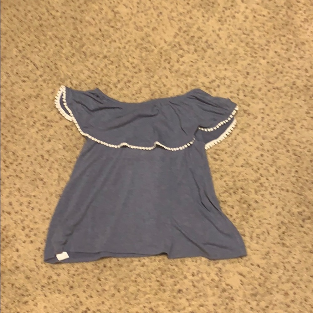 A blue top